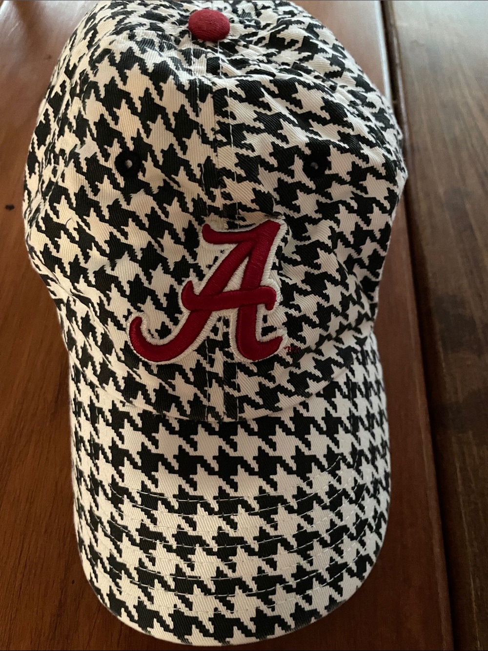 Nike Alabama Team Houndstooth Baseball Cap - Red, Black & White EUC vintage